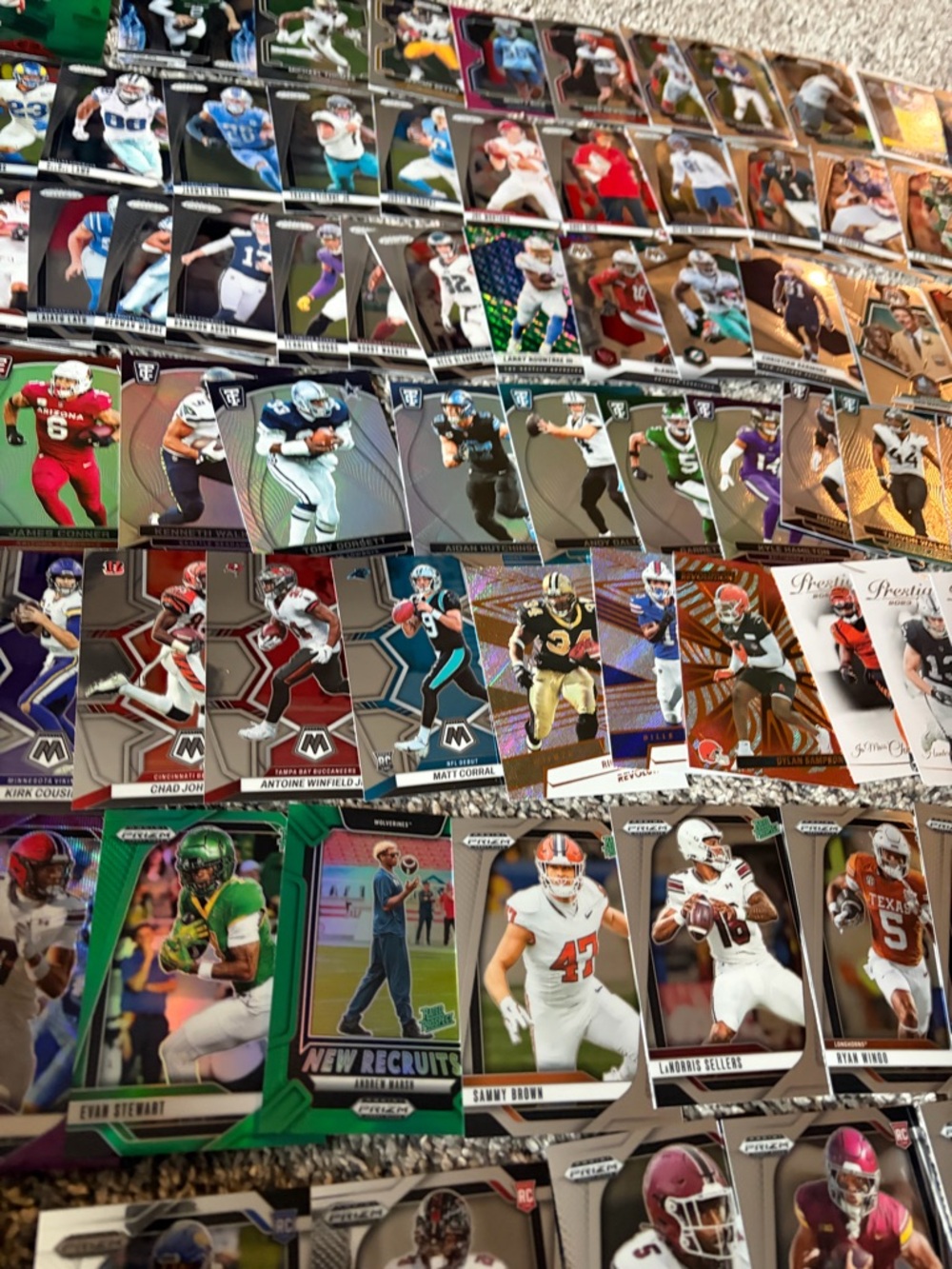 Lot of 84 mixed years Panini 2022-2025 football cards - Picture 12 of 12